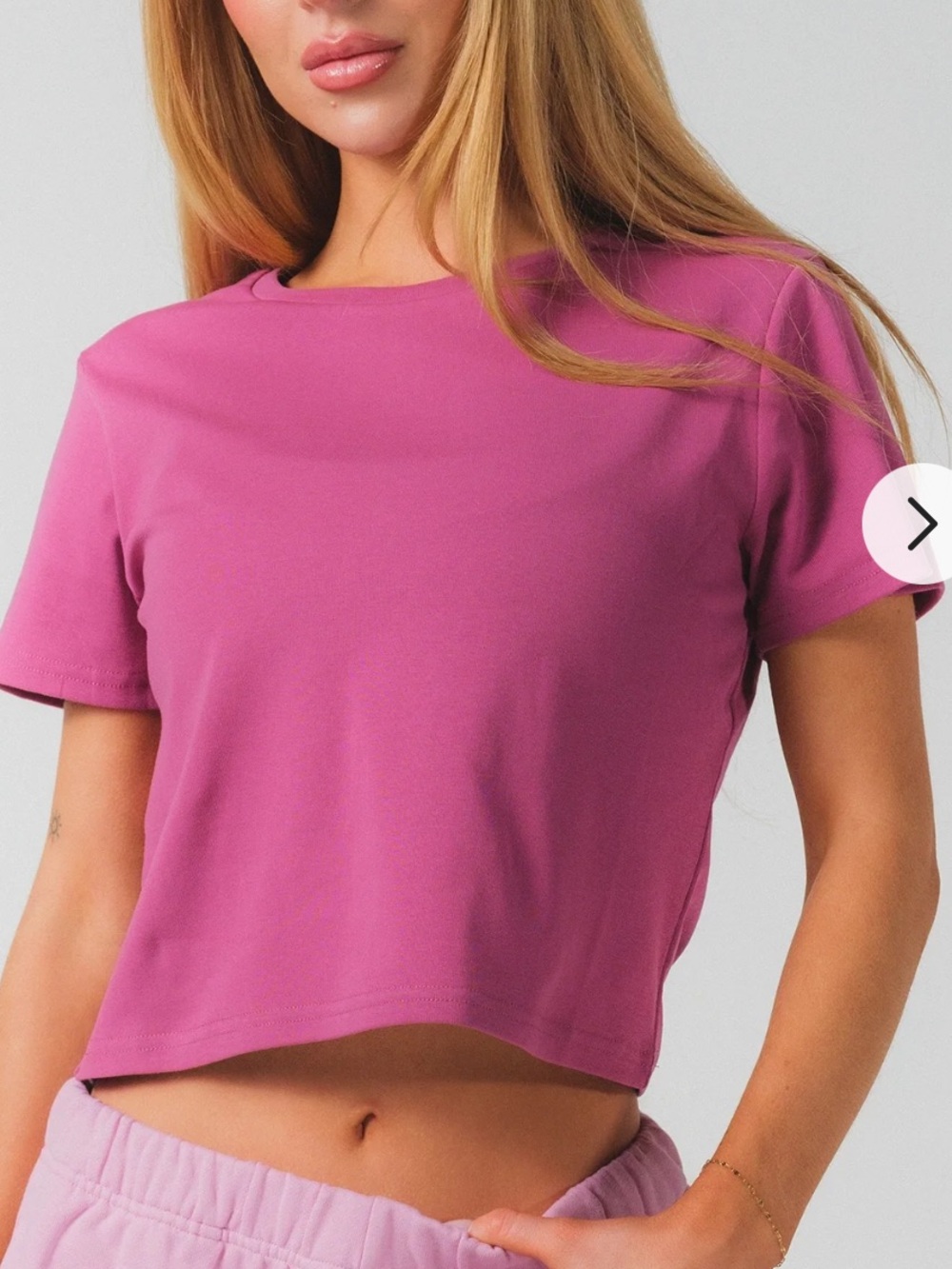 ACTA – Limited Garden Party baby tee in violet